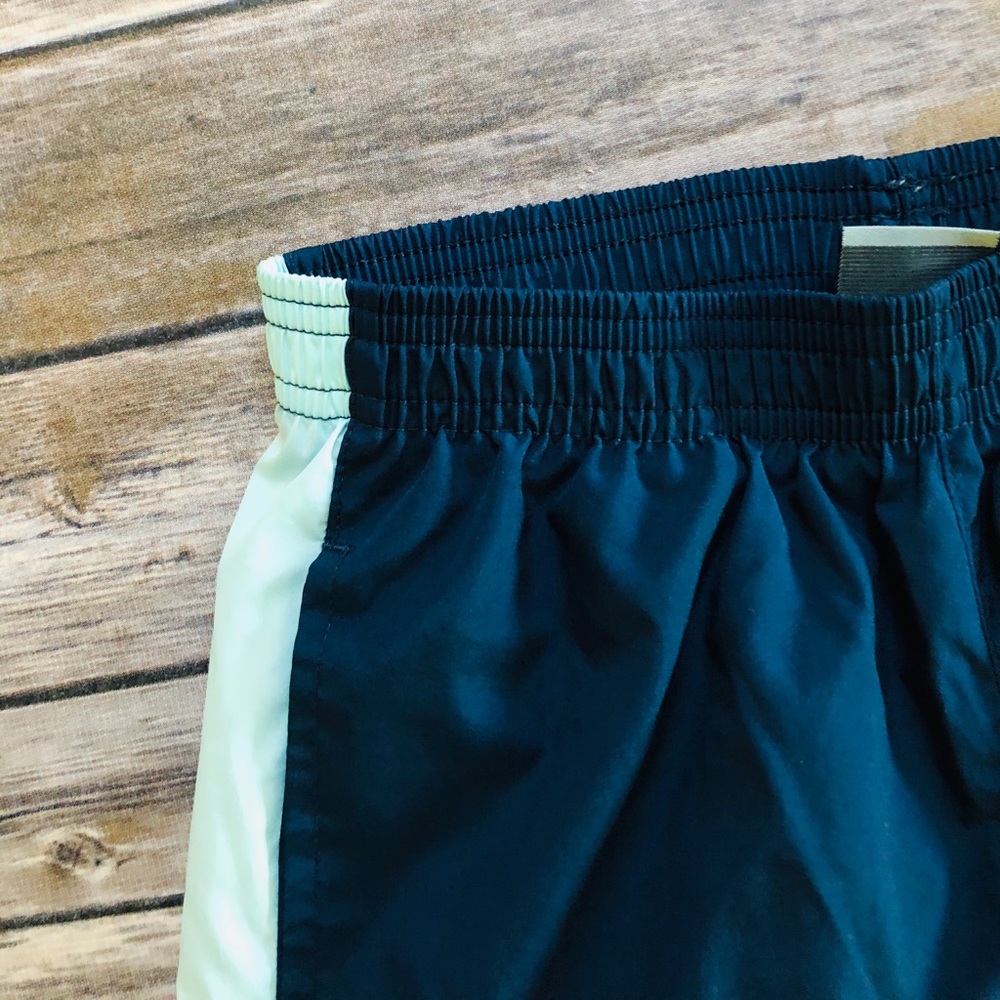 Girls size 8 navy blue champion sweatpants! - Picture 2 of 7